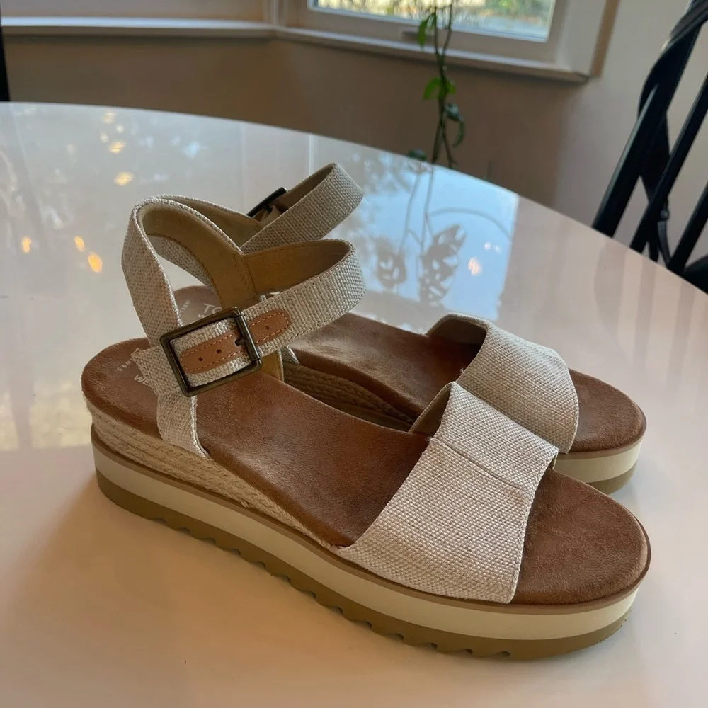 NWOB Toms Diana Wedge Espadrille Sandal - 9.5